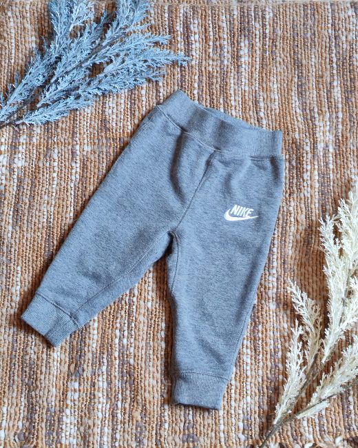 Buzo Nike 12 meses