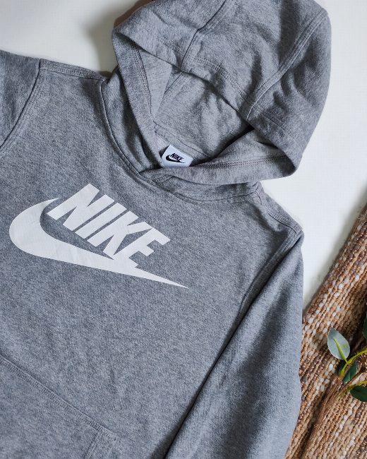 Polerom Nike talla 14-16 años