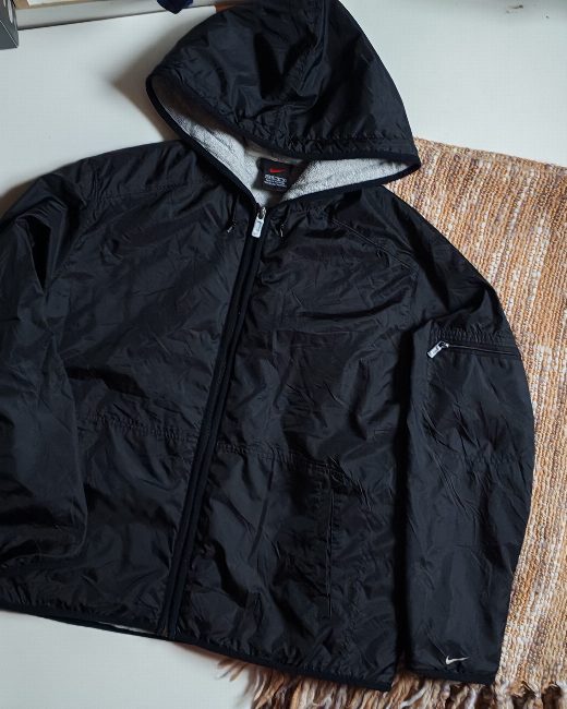 Chaqueta Nike  talla 8-10 años
