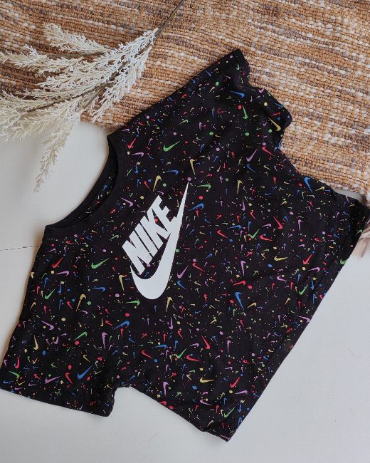 Polera Nike talla 5-6 años