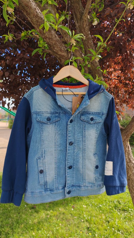 Chaqueta mezclilla  Black and blue  talla 6 años